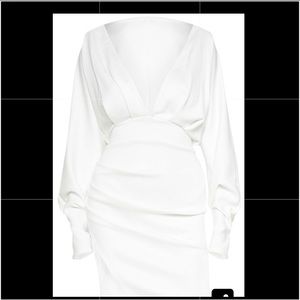 white pleated balloon sleeve bodycon dress